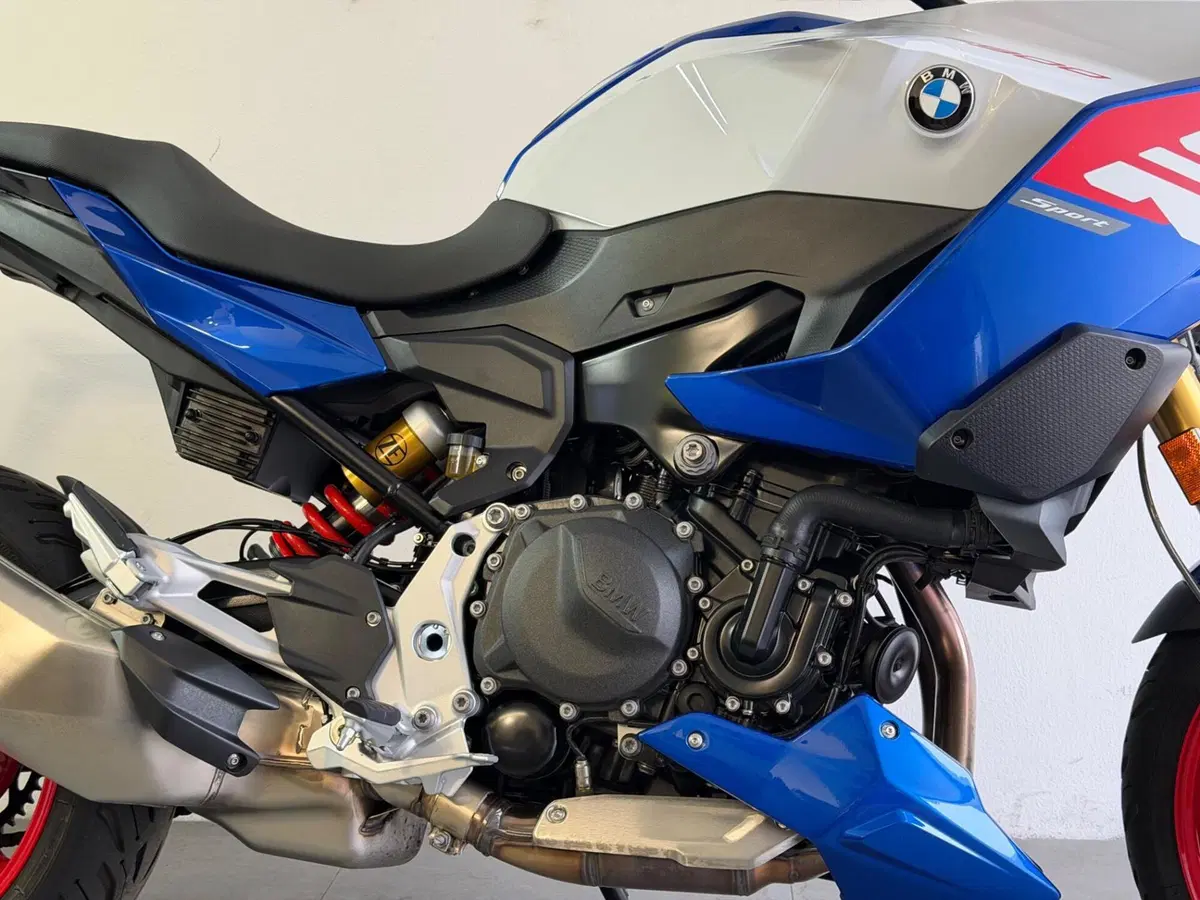 Bmw F 900 XR (2025 - 27) (3)