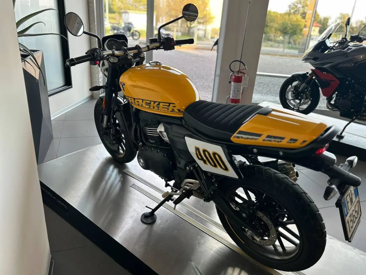 Triumph Tracker 400 (2026) (3)