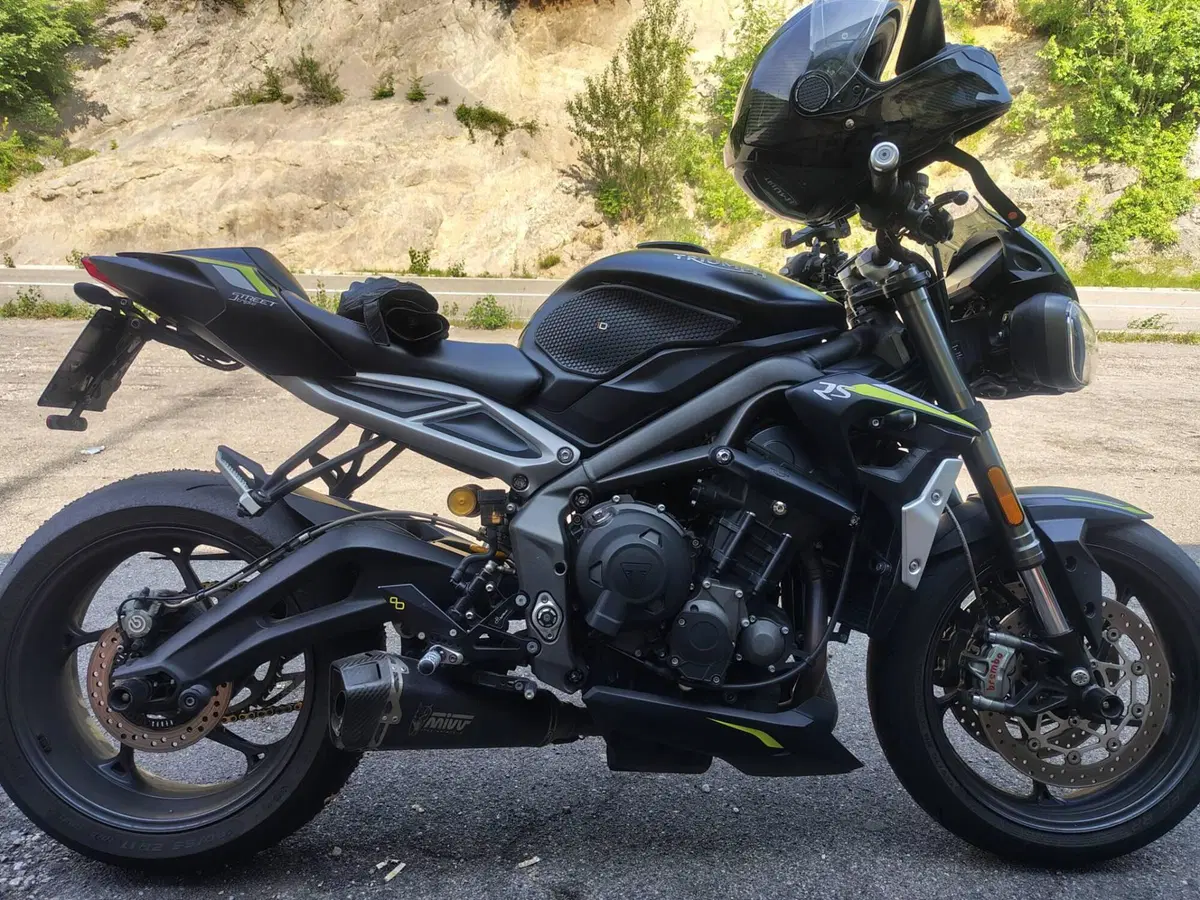 Triumph Street Triple RS (2020 - 22)