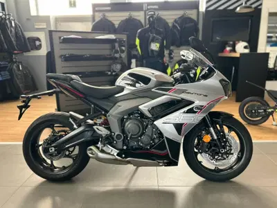Triumph Daytona 660 (2027) nuova