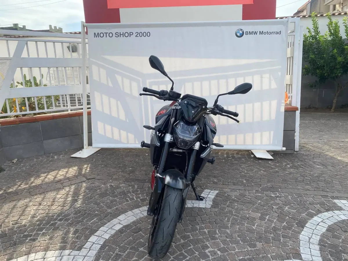 Bmw F 900 R (2021 - 24) (4)