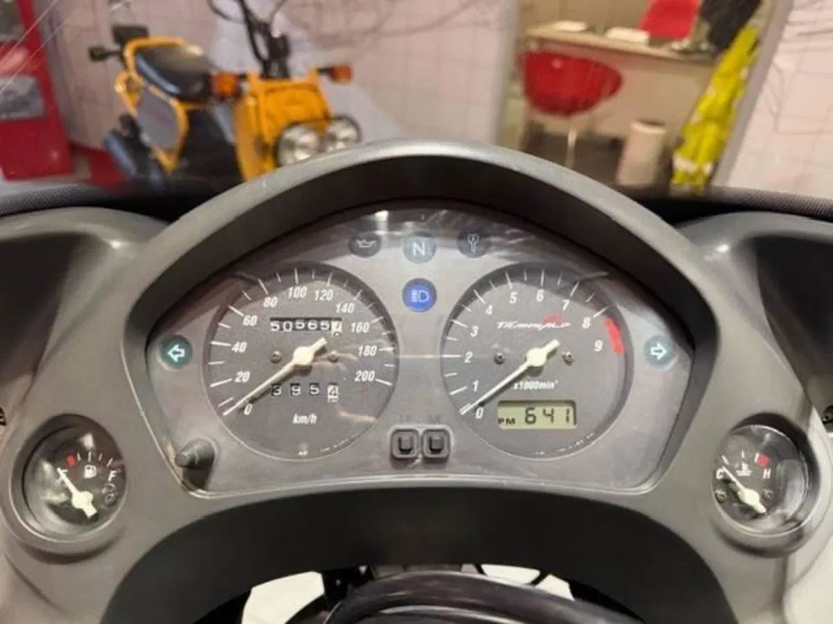 Honda Transalp XL 650V (2000 - 04) (11)
