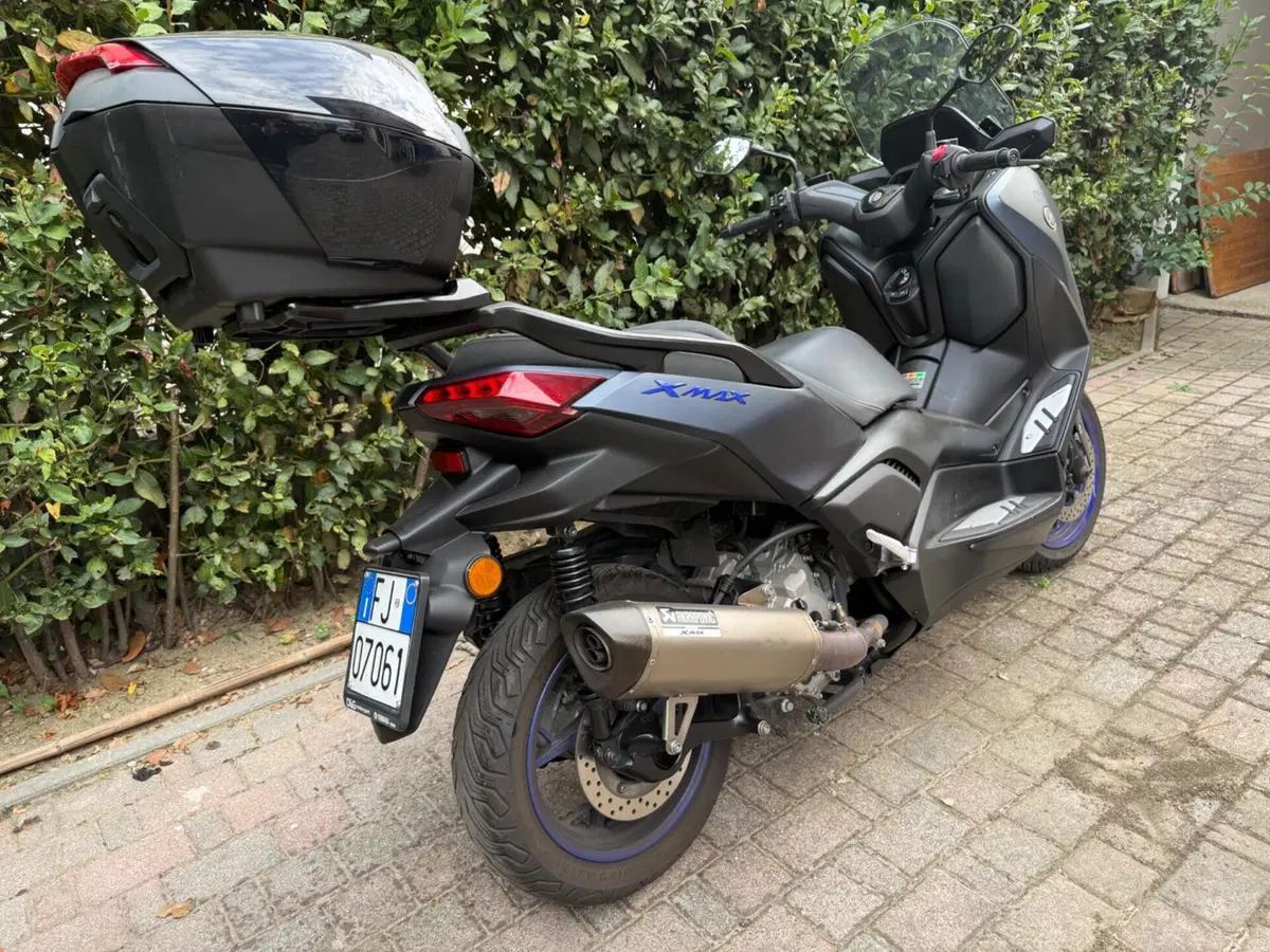Yamaha X-Max 300 (2021 - 24) (9)
