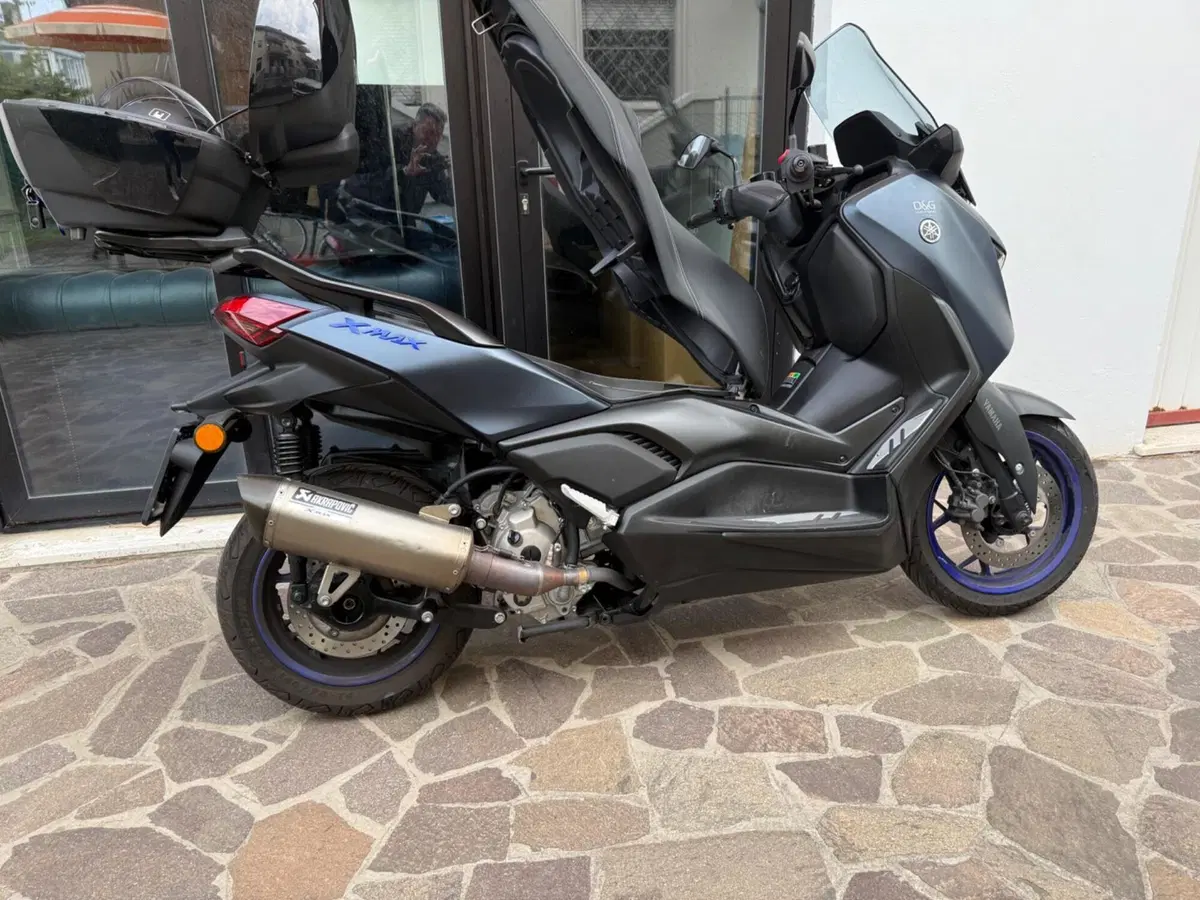 Yamaha X-Max 300 (2021 - 24) (11)