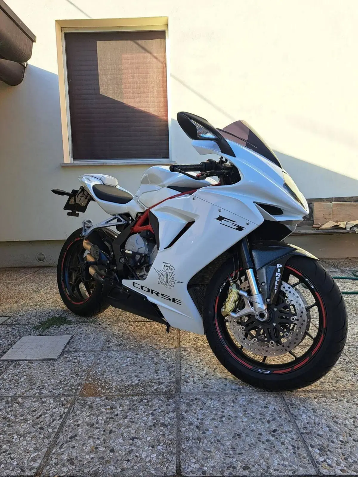MV Agusta F3 675 (2011 - 15) (3)