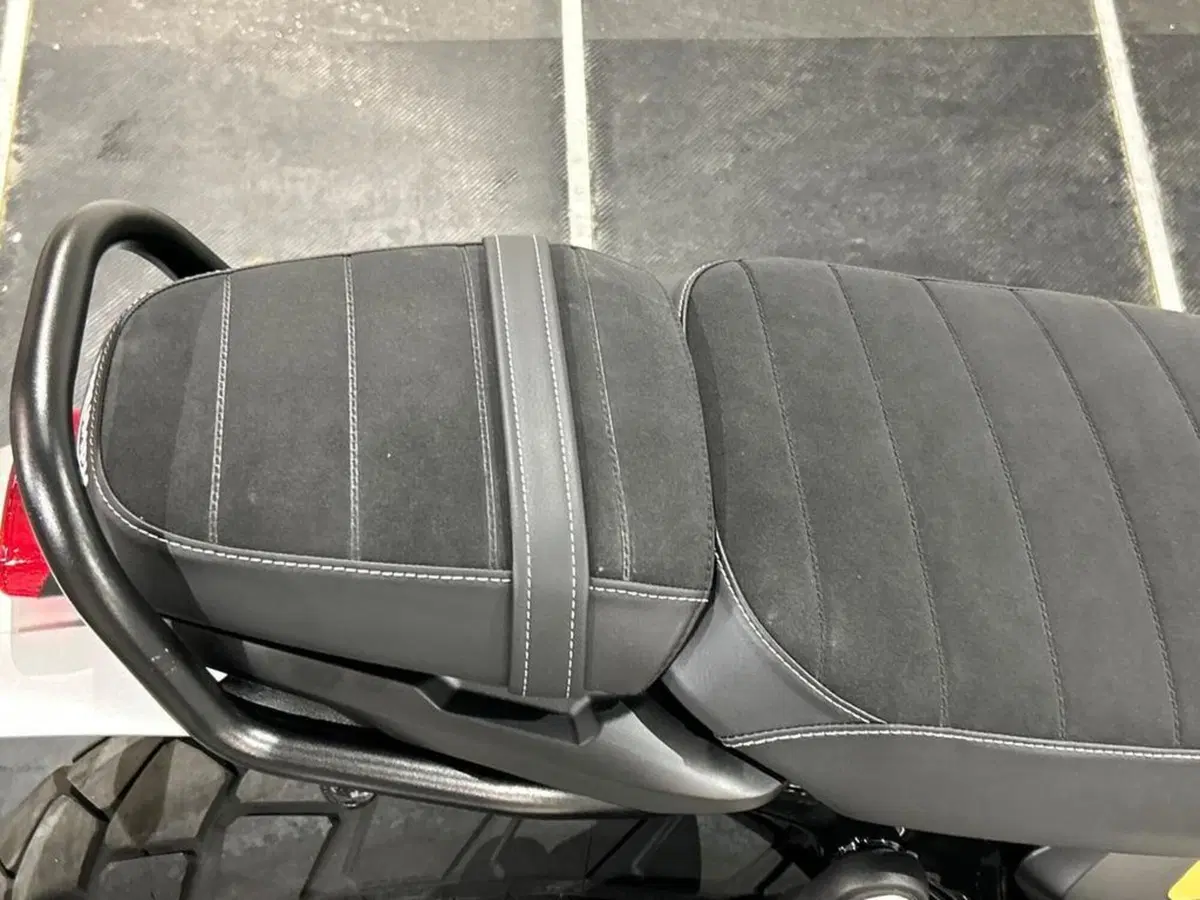 Triumph Scrambler 900 (2026) (10)