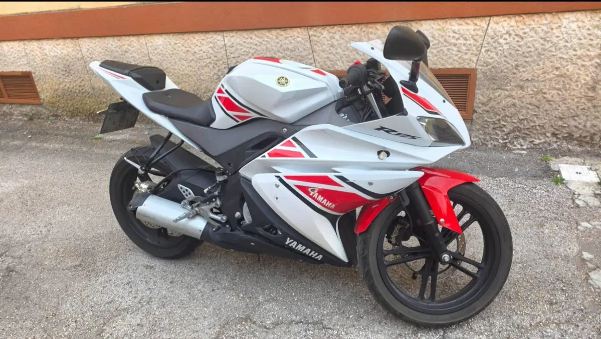 Yamaha YZF R125 (2008 - 13) (4)