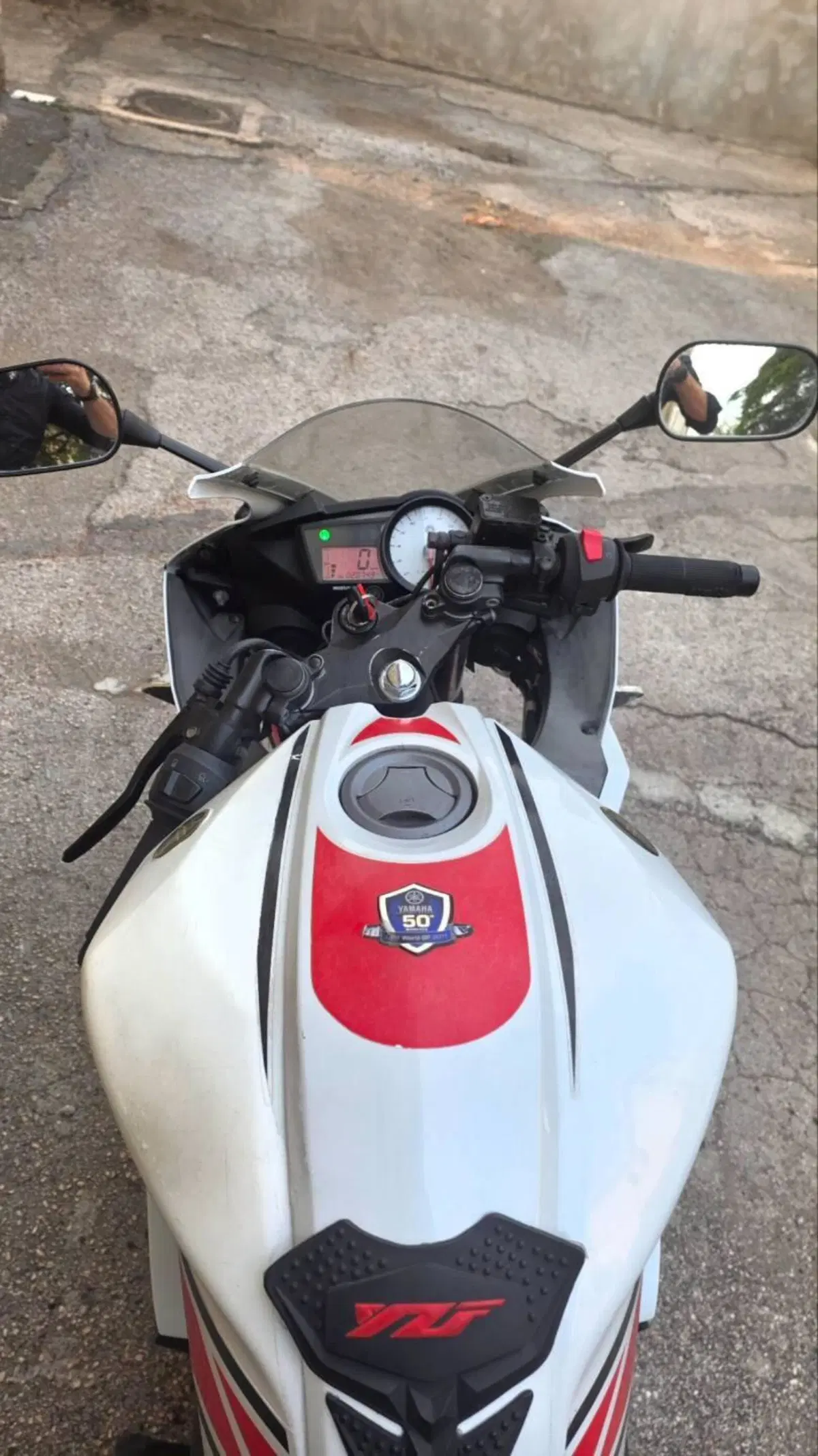 Yamaha YZF R125 (2008 - 13) (7)