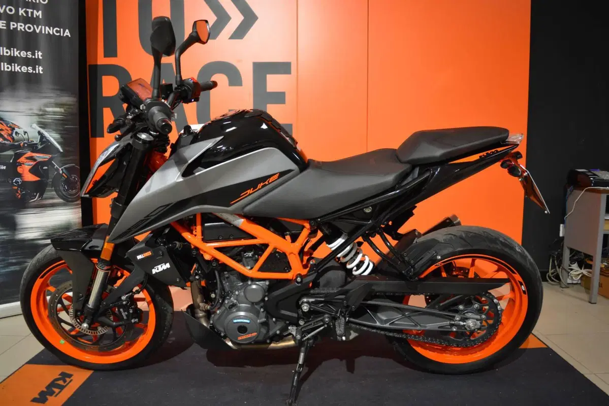 KTM 390 Duke (2021 - 23) (2)