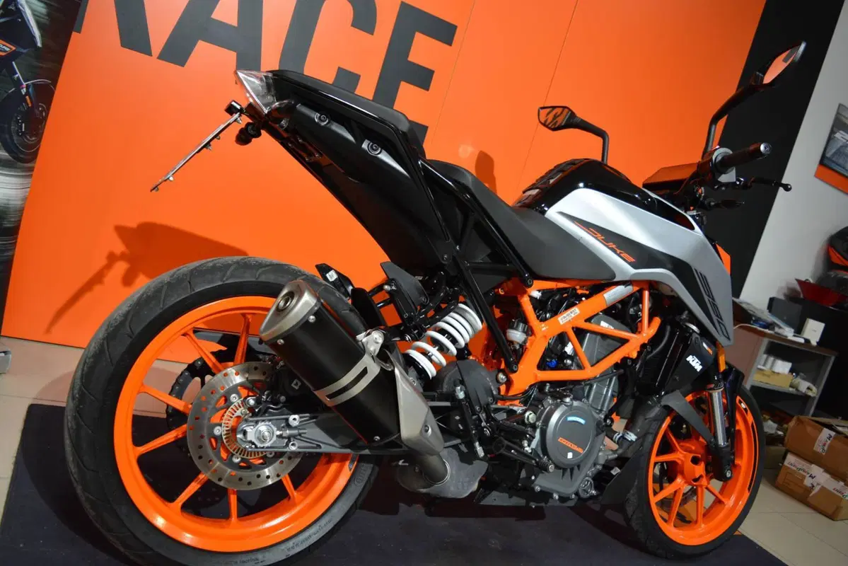 KTM 390 Duke (2021 - 23) (4)