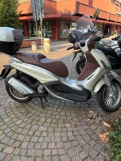 Piaggio Beverly Tourer 300 usata