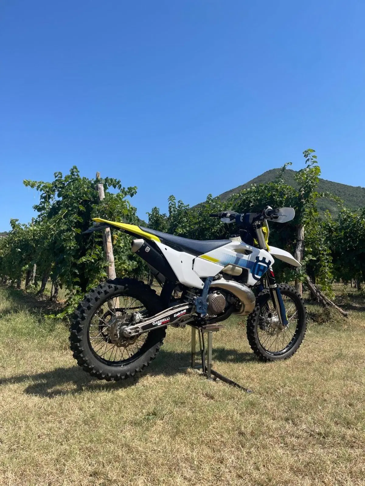 Husqvarna TE 300 (2024) (2)