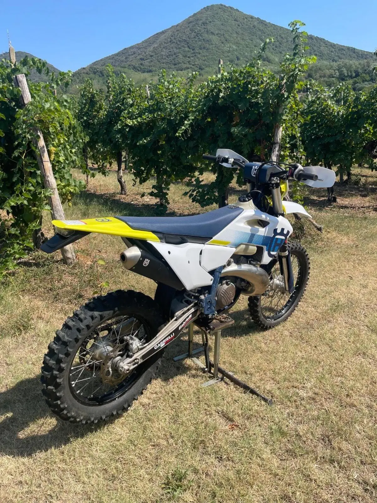 Husqvarna TE 300 (2024) (4)