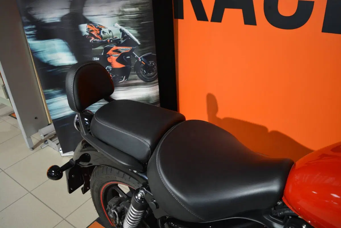 Royal Enfield Meteor 350 (2021 - 26) (8)