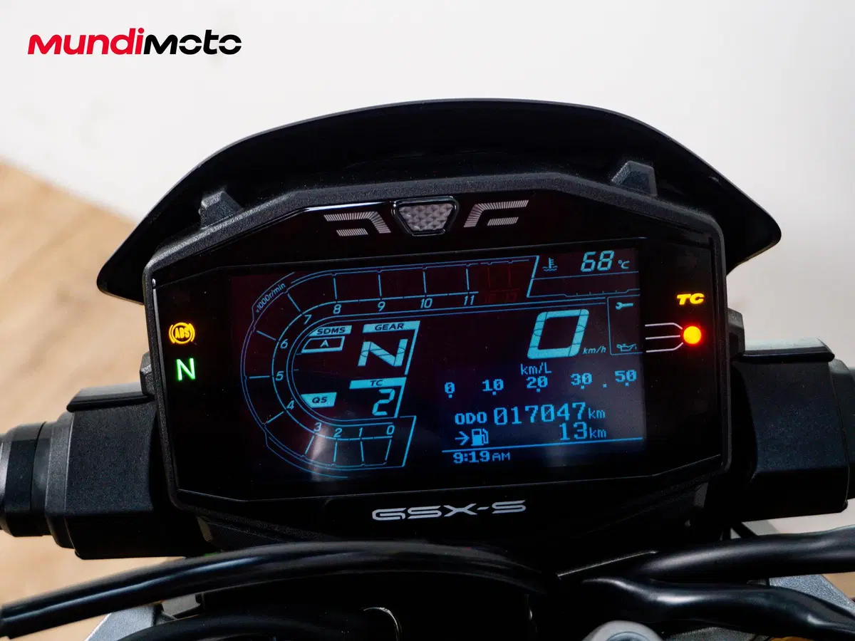 Suzuki GSX S 1000 F ABS (2014 - 17) (12)