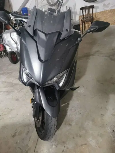 Yamaha T-Max 560 20° anniversario (2021) usata