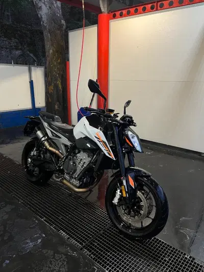 KTM 790 Duke L (2023 - 24) usata