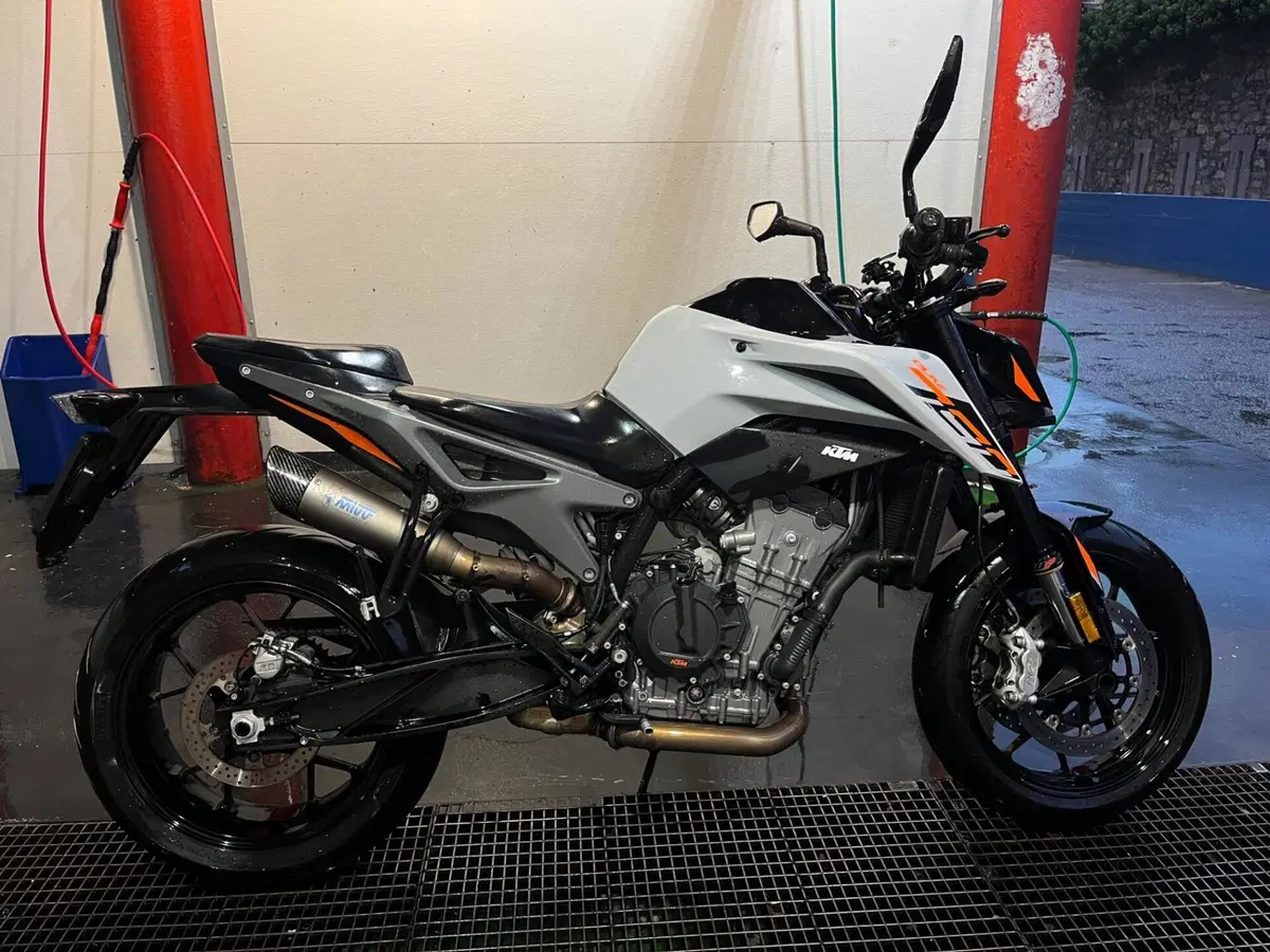 KTM 790 Duke L (2023 - 24) (12)