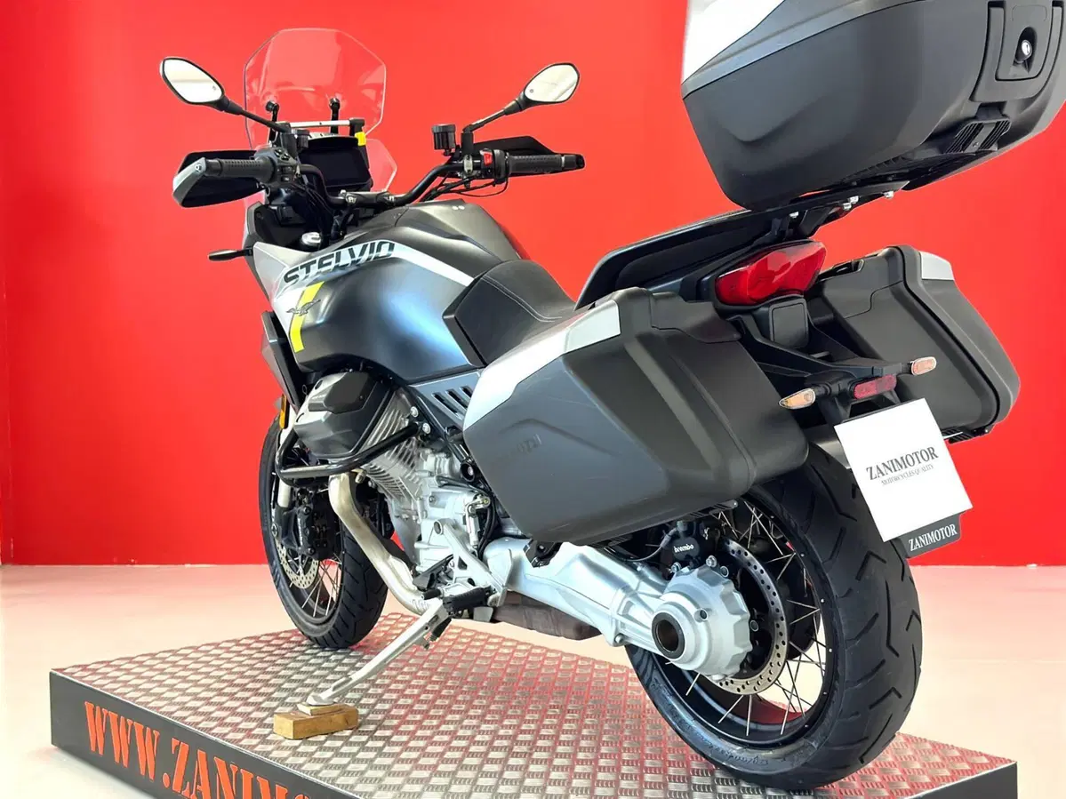 Moto Guzzi Stelvio PFF (2024 - 26) (16)