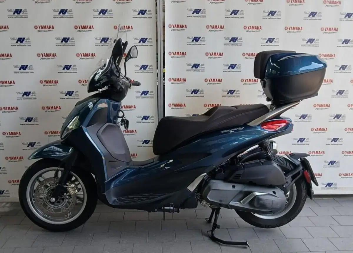 Piaggio Beverly 400 S ABS-ASR (2021 - 24) (2)