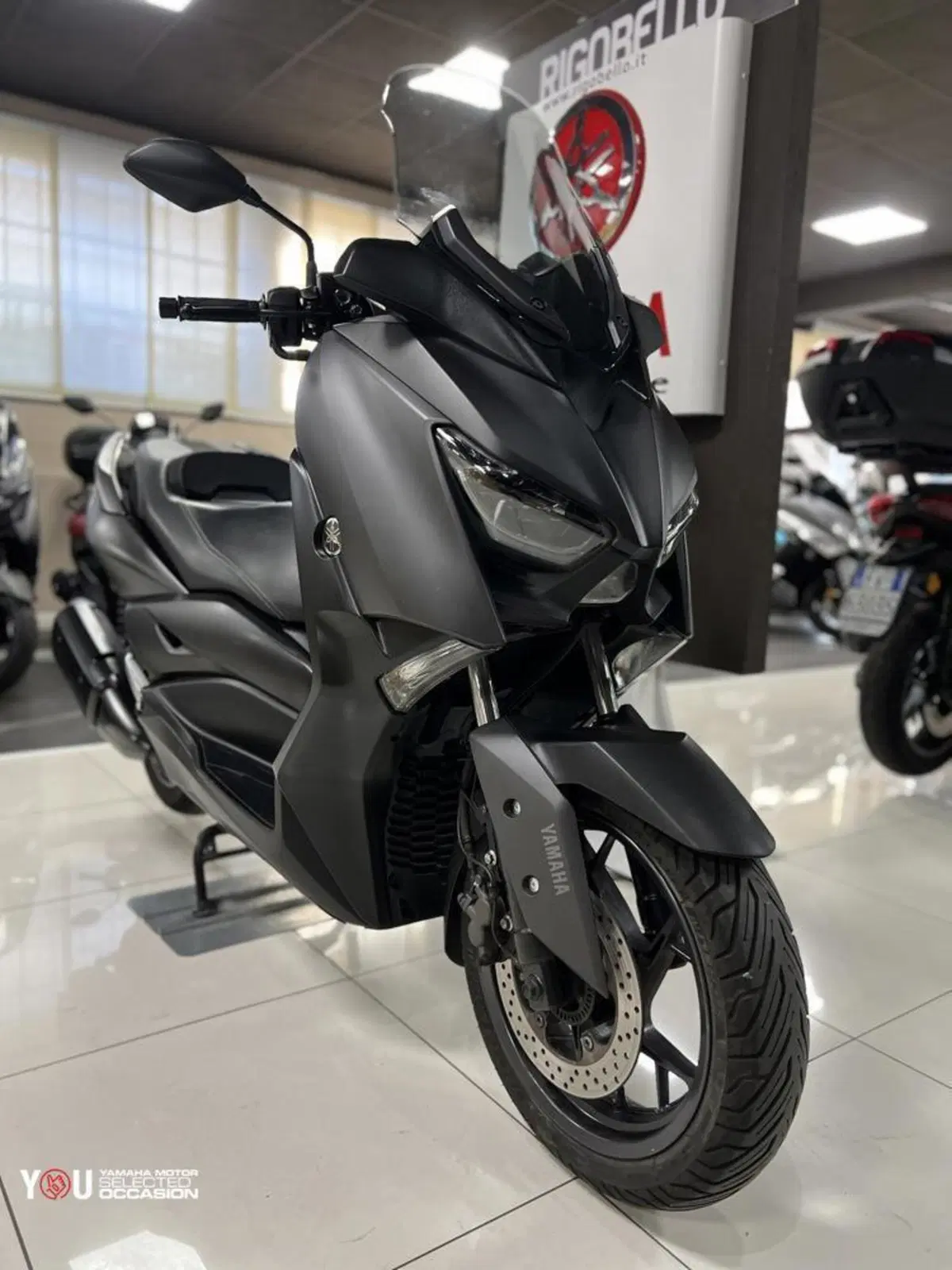 Yamaha X-Max 300 (2021 - 24) (16)