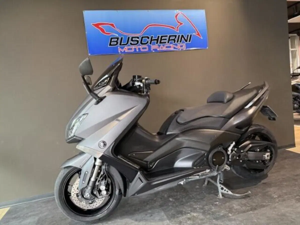 Yamaha T-Max 530 ABS (2015 - 17) (18)