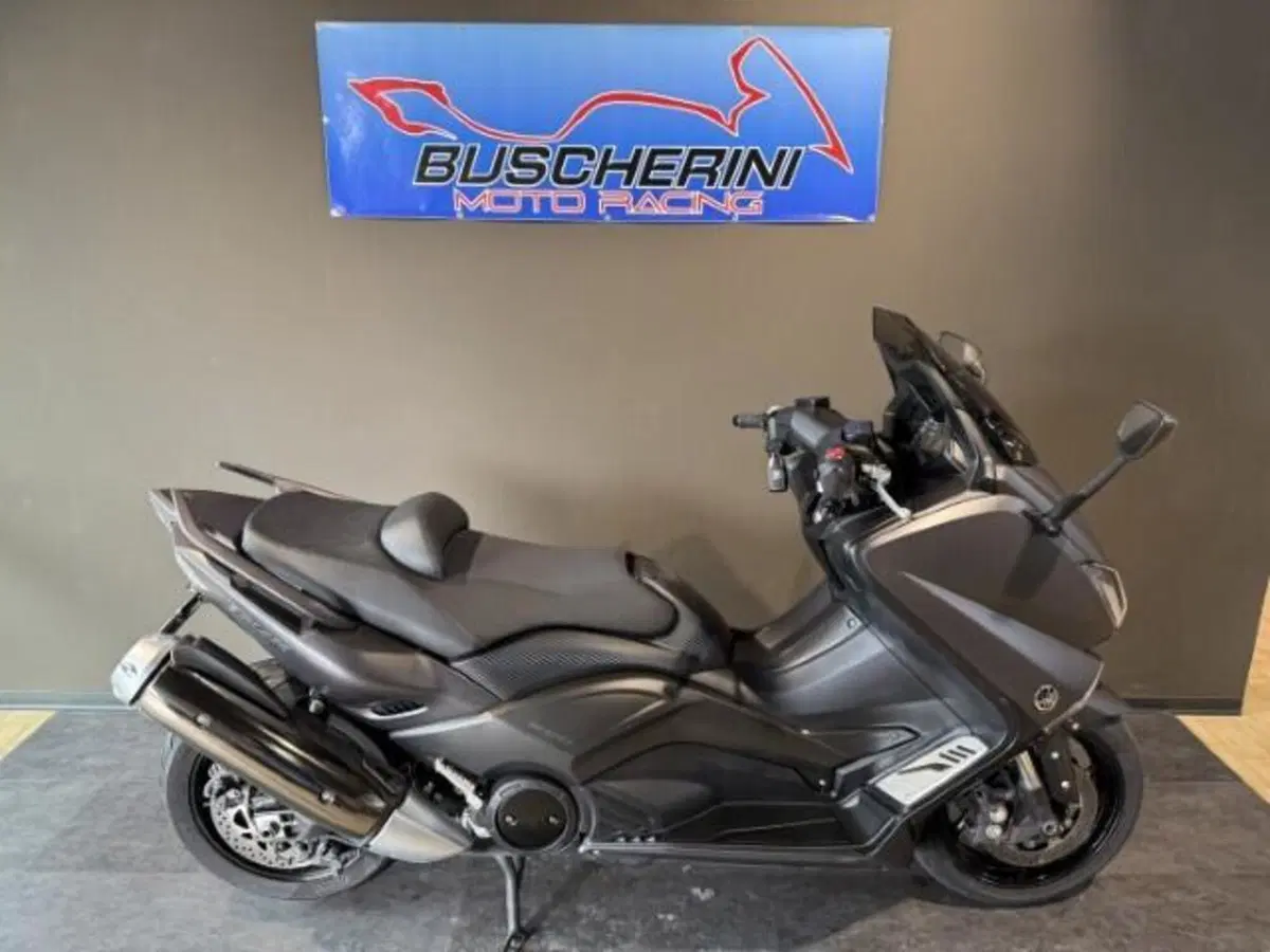 Yamaha T-Max 530 ABS (2015 - 17) (12)