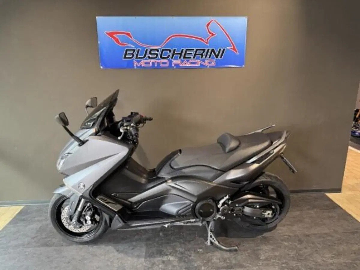 Yamaha T-Max 530 ABS (2015 - 17) (16)