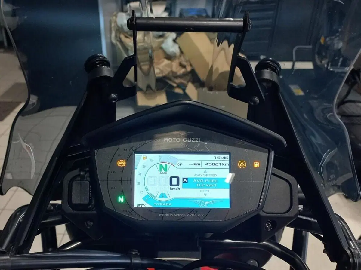 Moto Guzzi V85 TT (2019 - 20) (4)