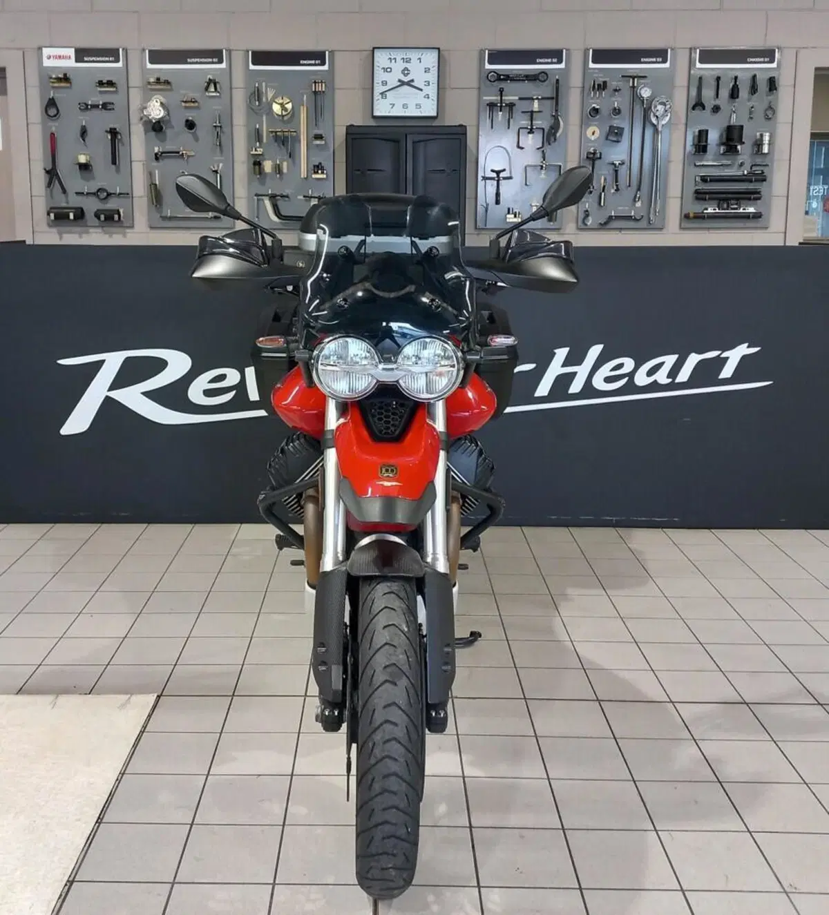 Moto Guzzi V85 TT (2019 - 20) (3)