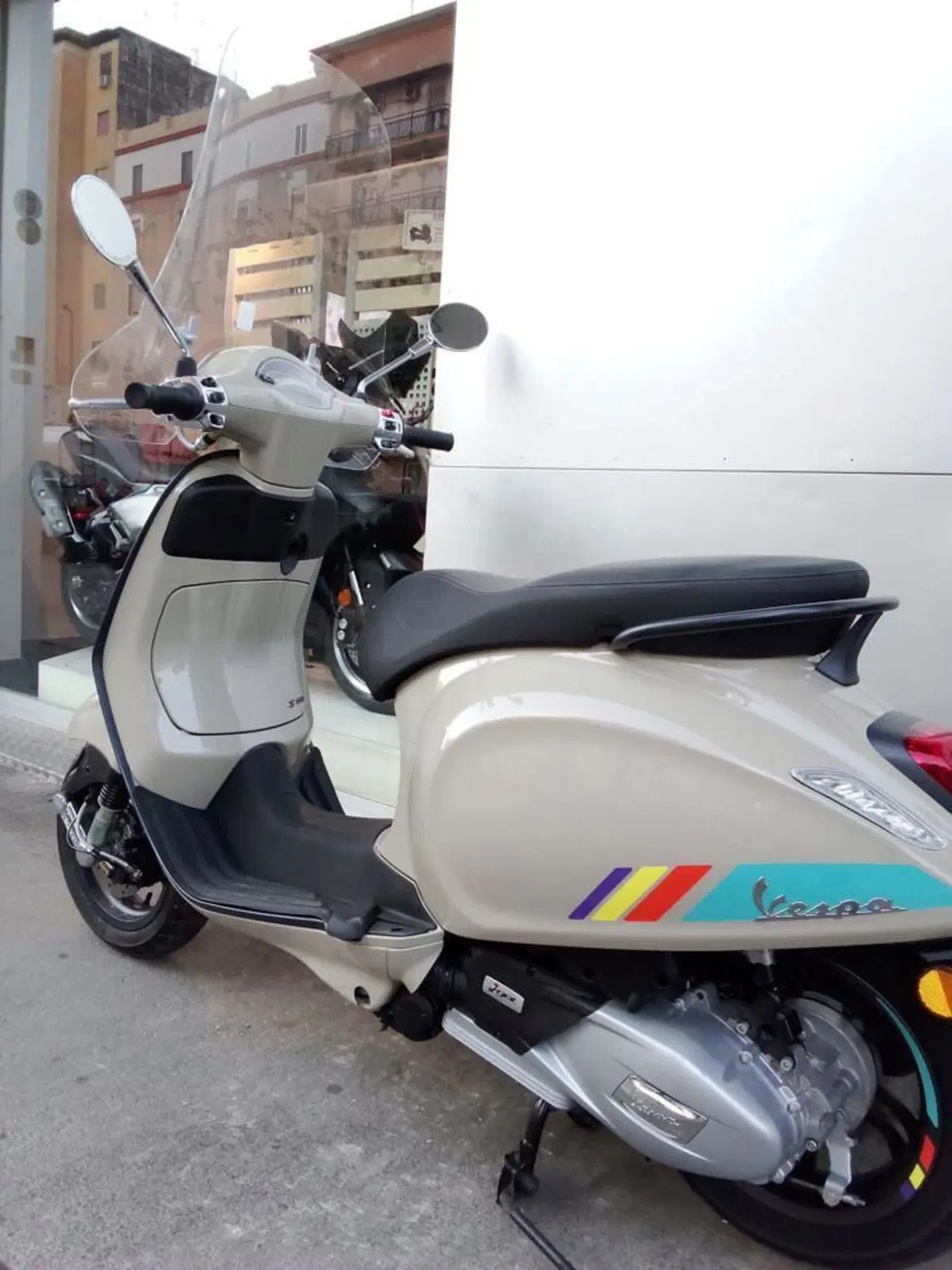 Piaggio 1 Active (2022 - 26) (3)