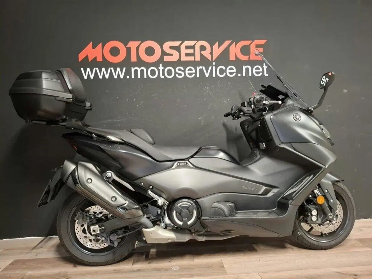 Yamaha T-Max 560 (2022 - 24) (4)
