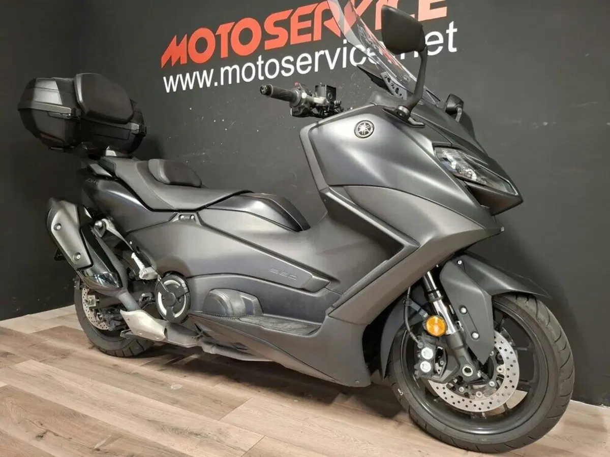 Yamaha T-Max 560 (2022 - 24) (6)