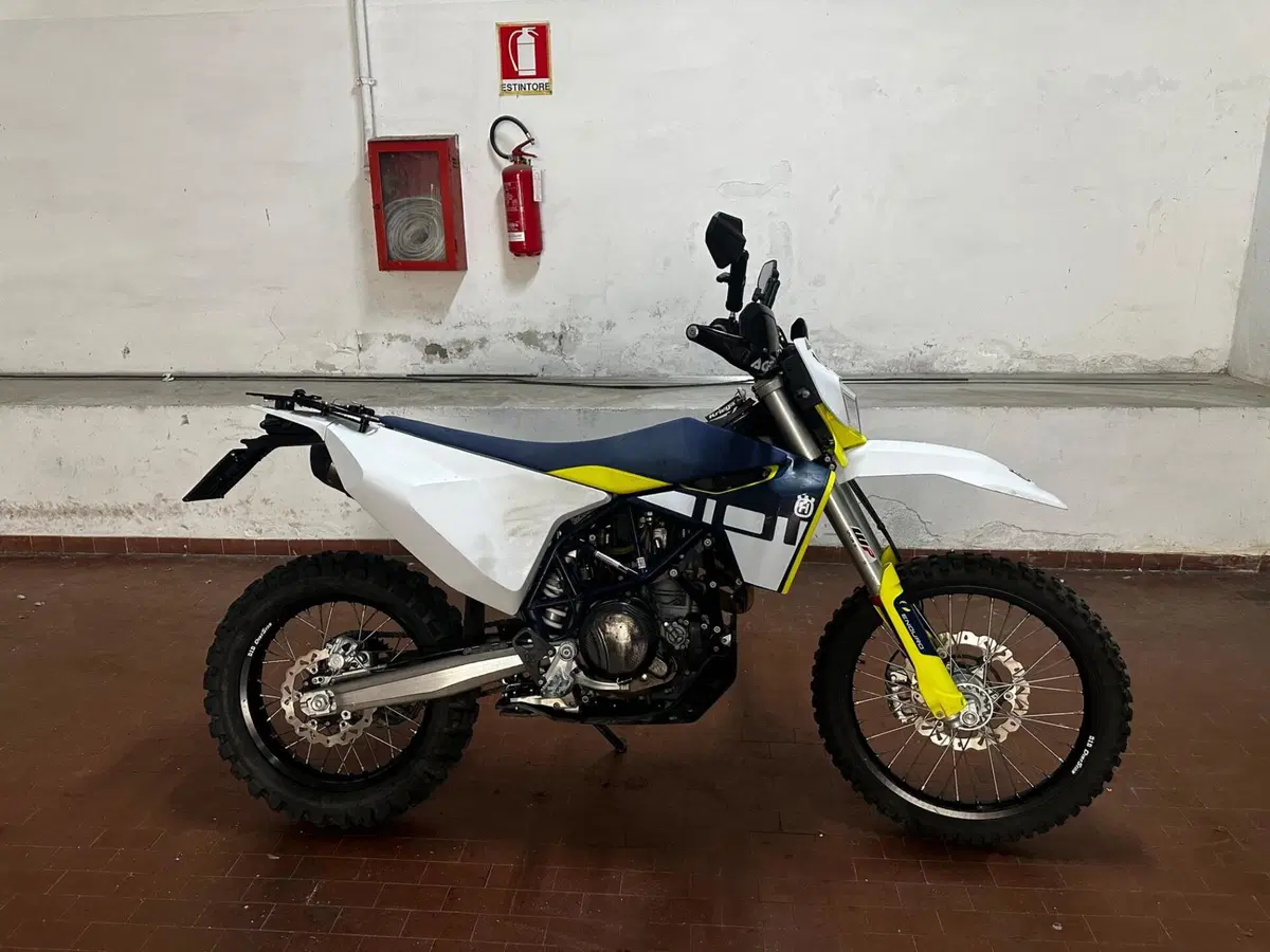Husqvarna 701 Enduro (2023 - 25)