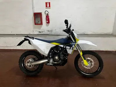 Husqvarna 701 Enduro (2023 - 25) usata