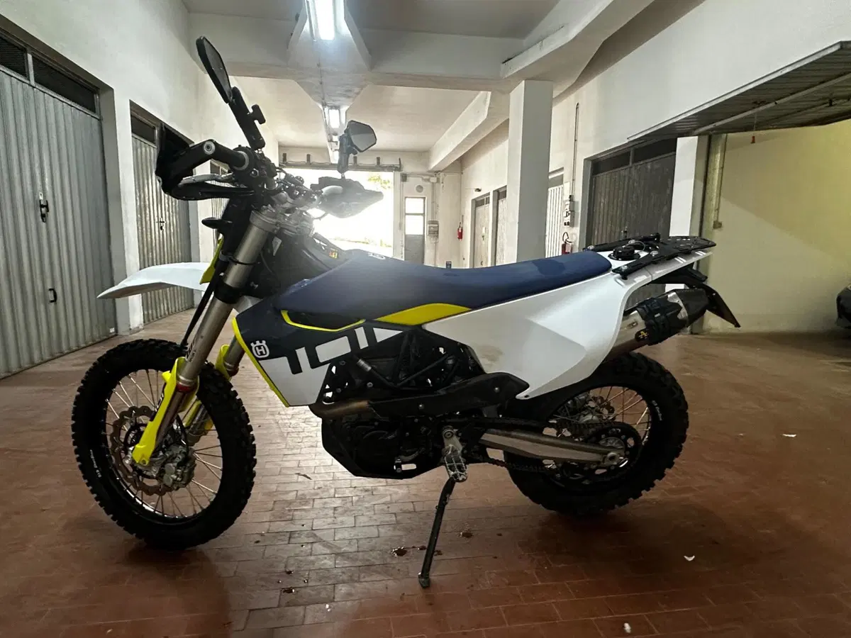 Husqvarna 701 Enduro (2023 - 25) (3)