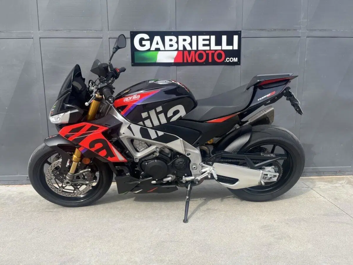 Aprilia Tuono V4 Factory SE-09 SBK (2024)