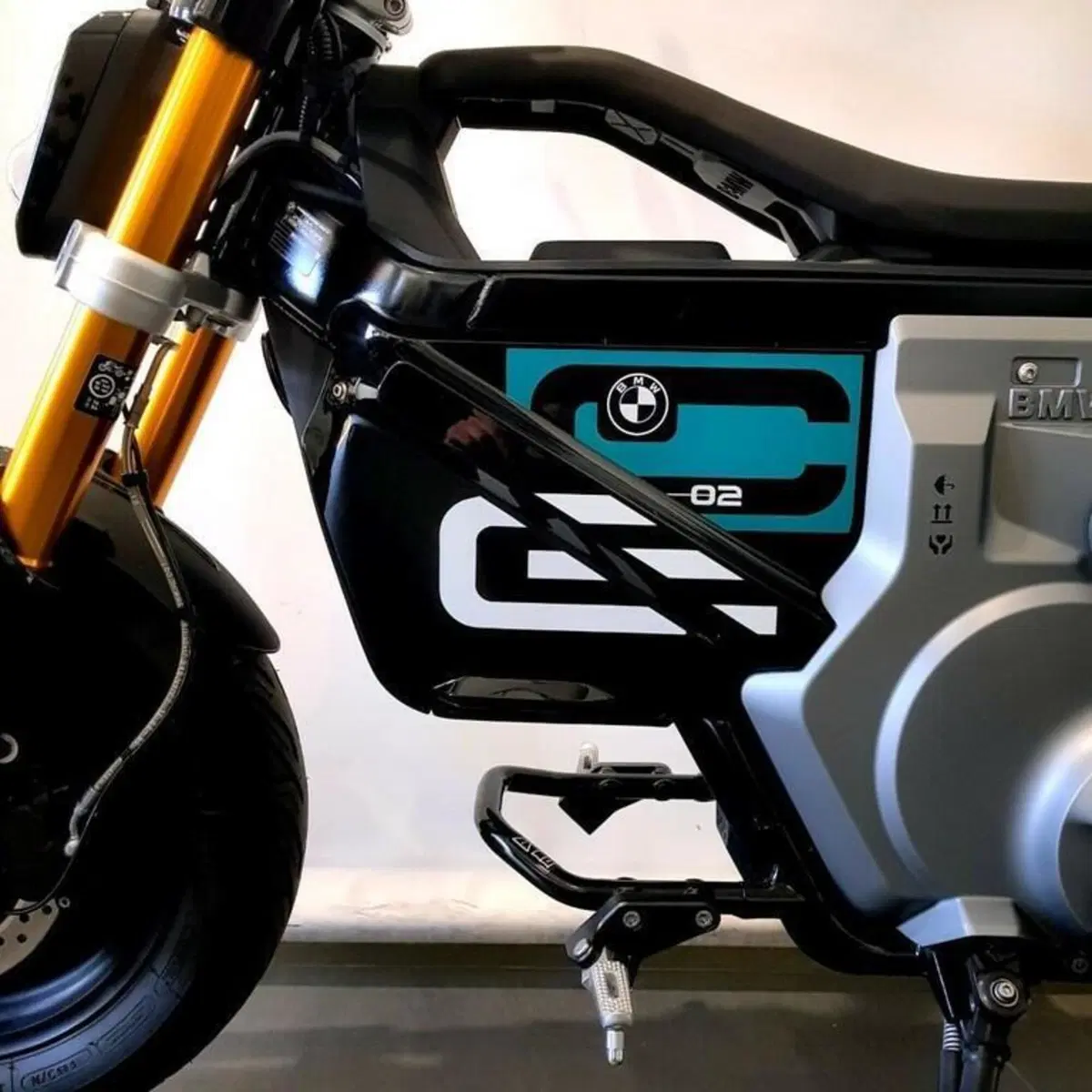 Bmw CE 02 (2024 - 26) (9)