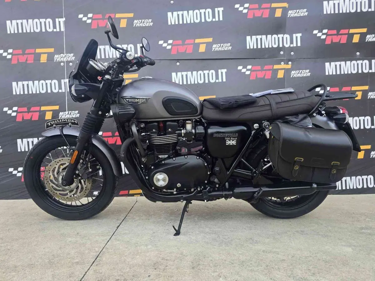 Triumph Bonneville T120 Black (2017 - 20) (2)