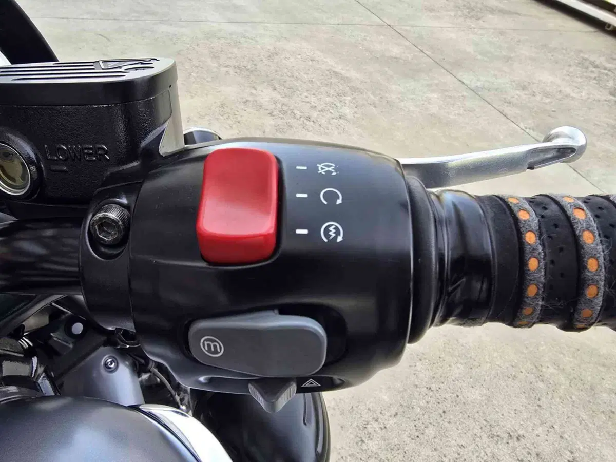 Triumph Bonneville T120 Black (2017 - 20) (21)