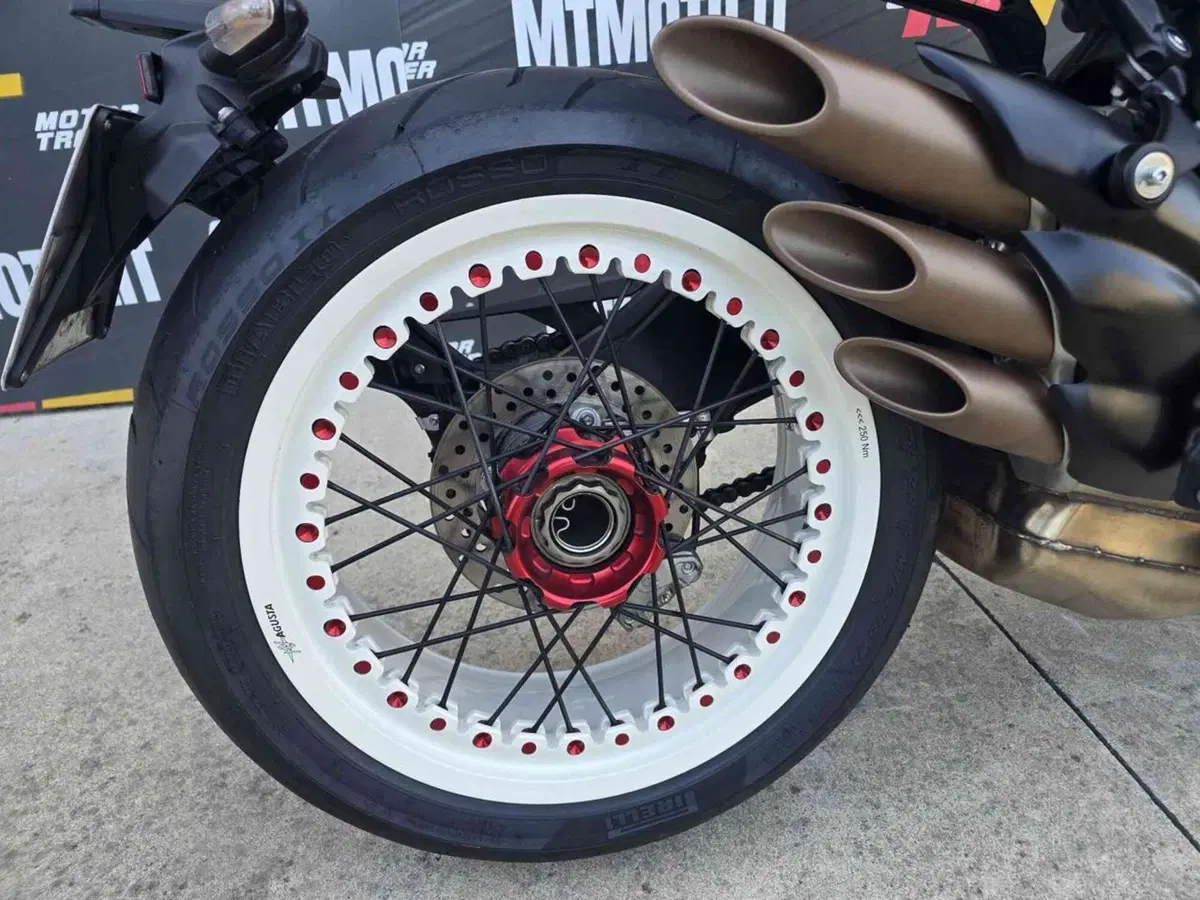 MV Agusta Dragster 800 RR (2018 - 20) (7)