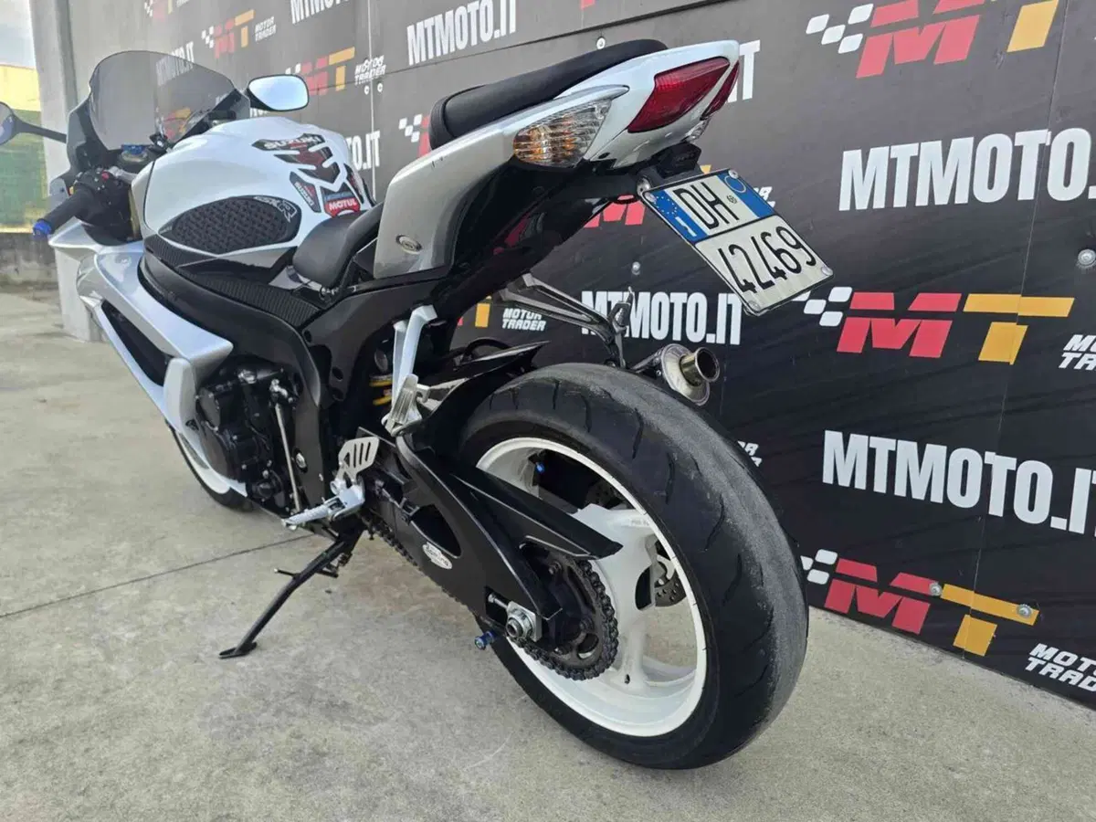 Suzuki GSX R 600 (2008 - 10) (6)