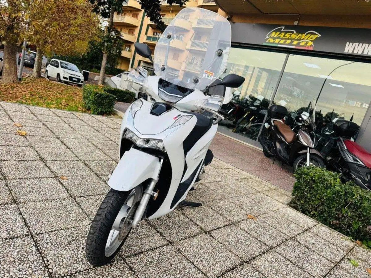 Honda SH 150i (2020 - 23) (2)