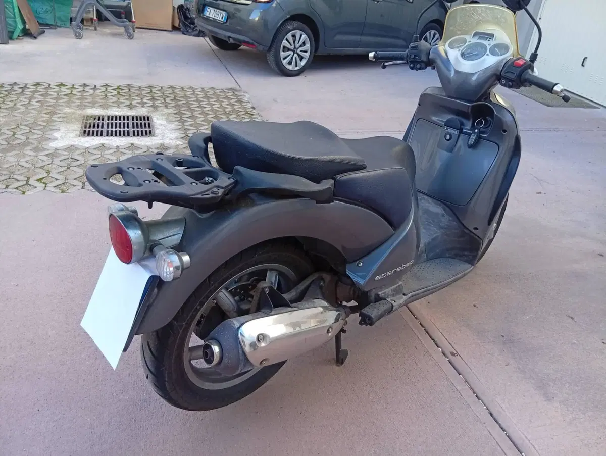 Aprilia Scarabeo 200 (2007 - 11) (2)