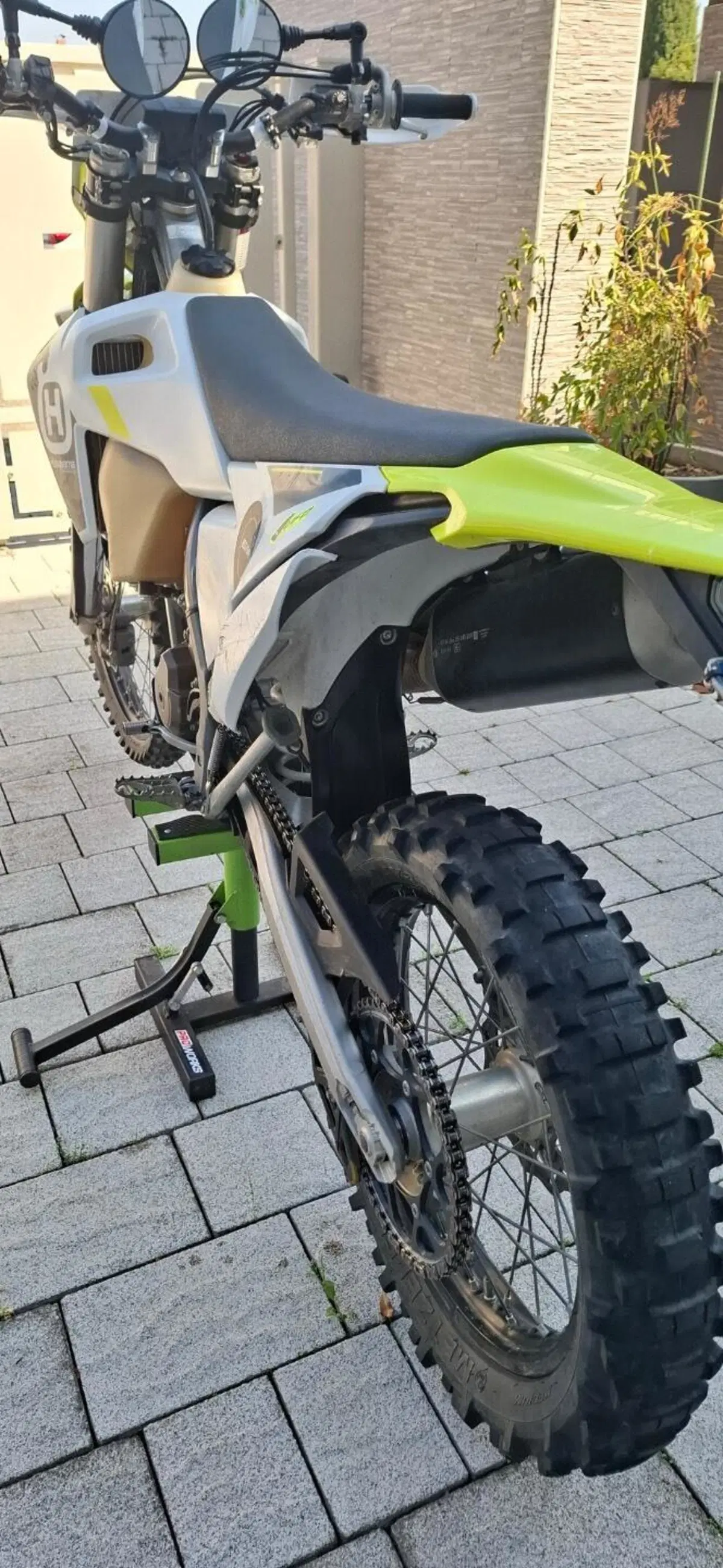 Husqvarna FE 250 (2022) (4)