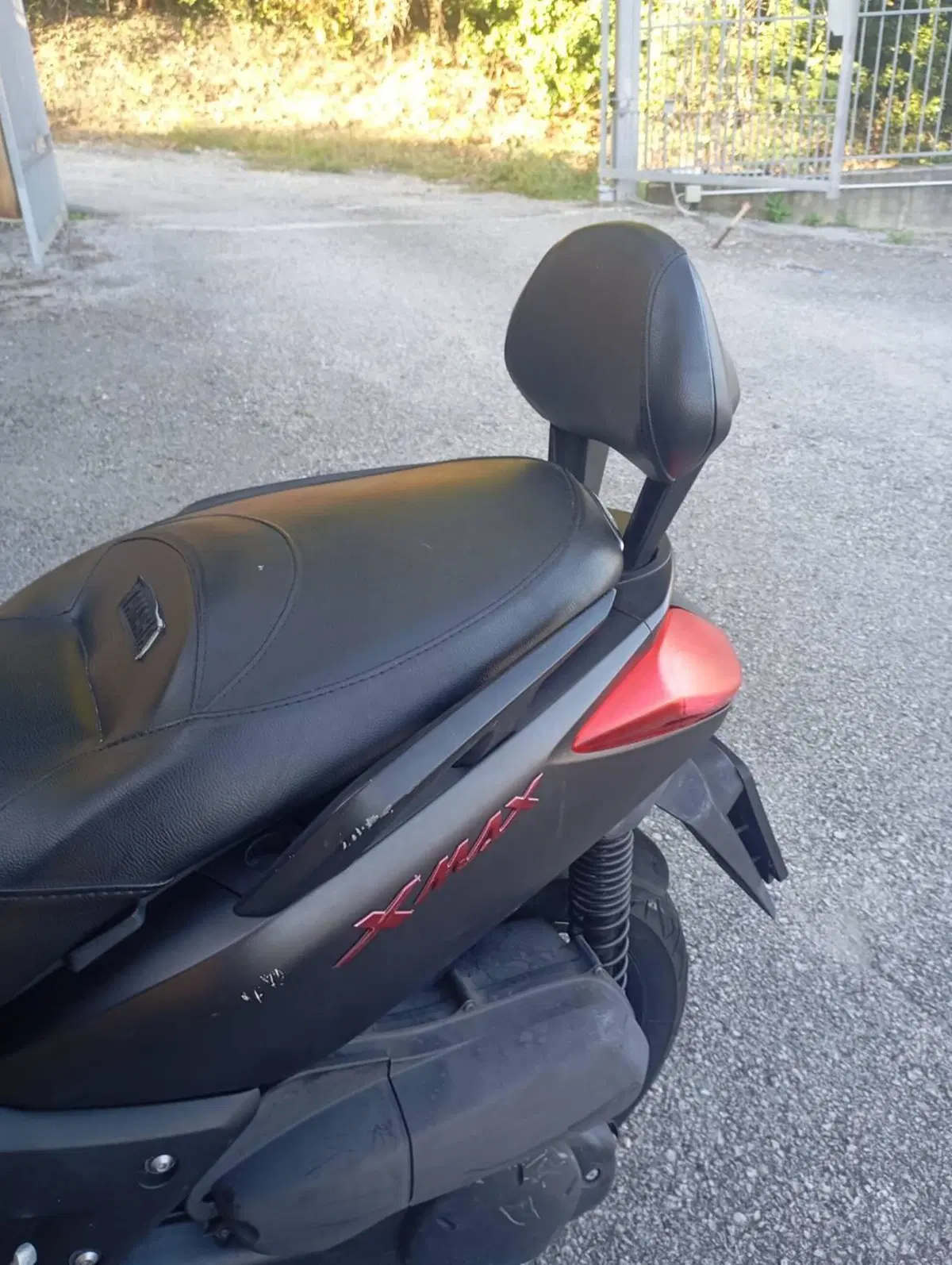 Yamaha X-Max 250 Sport (2011 - 13) (4)