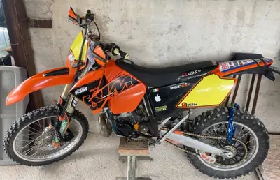 KTM 250 EXC (2005) usata