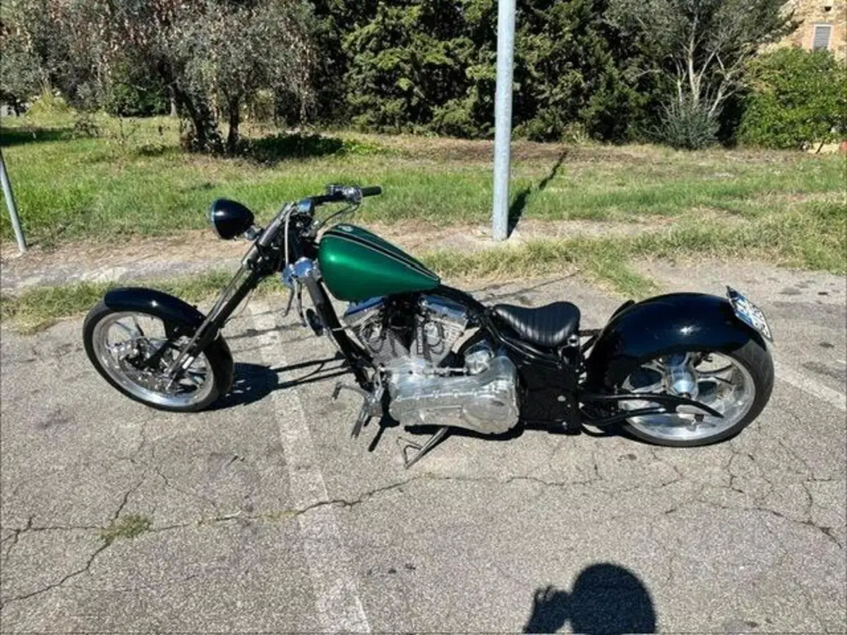 Harley-Davidson 1690 Breakout (2013 - 17) - FXSB (2)