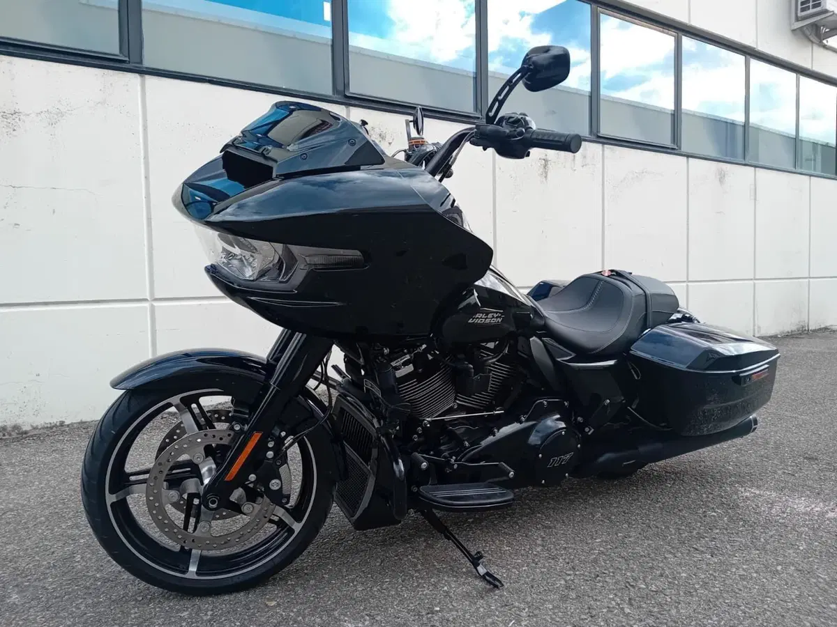 Harley-Davidson Road Glide (2024 - 26) (4)