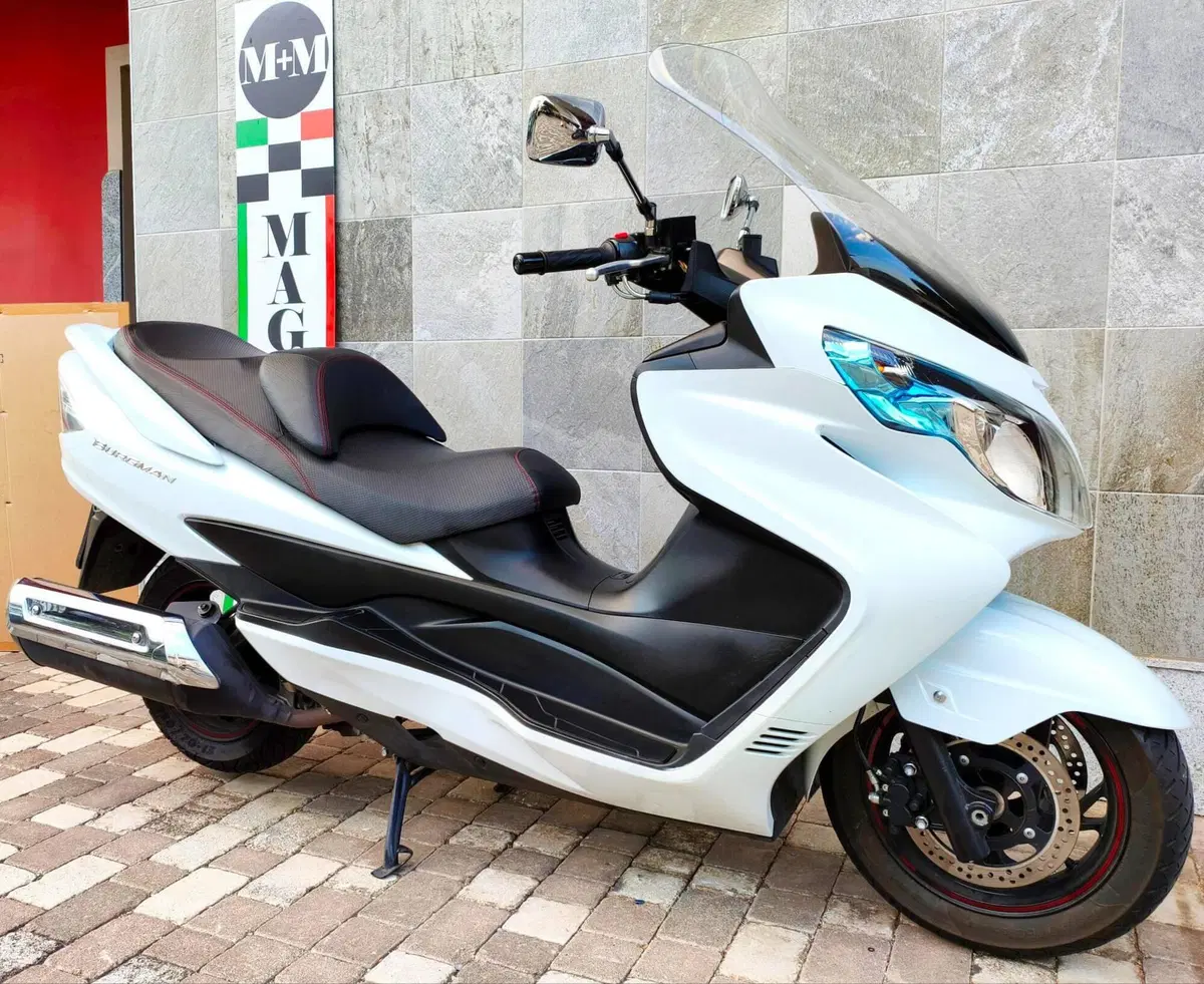 Suzuki Burgman AN 400 Lux (2012 - 16) (3)